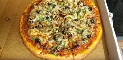 La Pino'z Pizza Shela