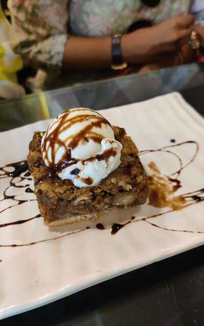 Stream Restaurant Best Restaurant On Dal Lake INDIAN AND AUTHENTIC KASHMIRI WAZWAN