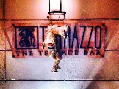 Cafe Mamma Mia - 32nd Milestone photo