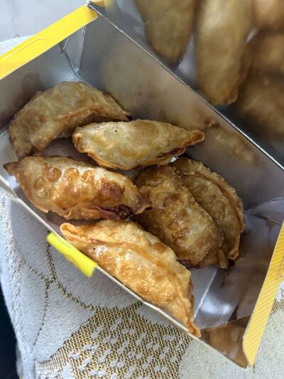 Zomoz - The Momo Company